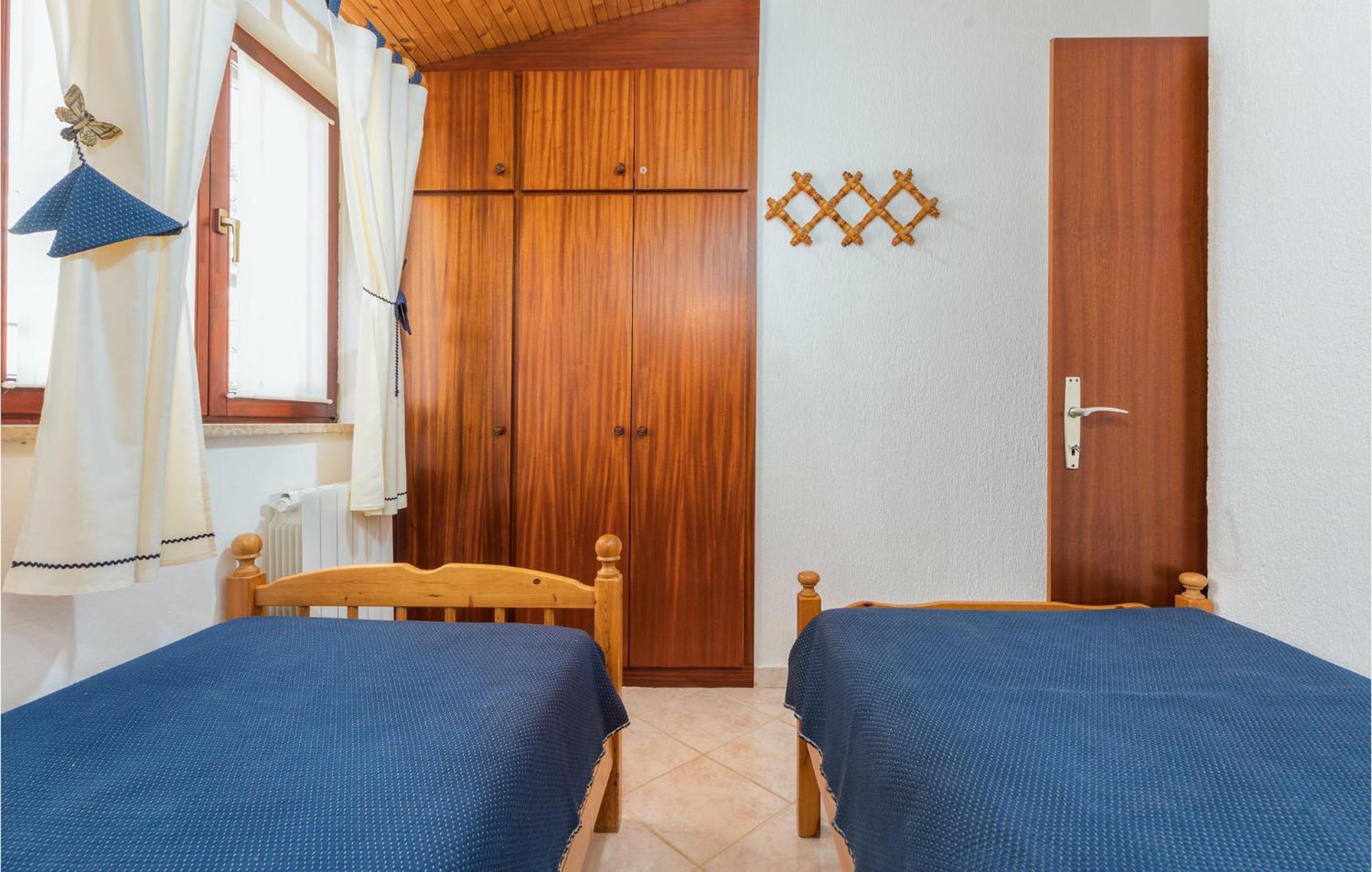 Pet Friendly Home In Fazana With Kitchen المظهر الخارجي الصورة